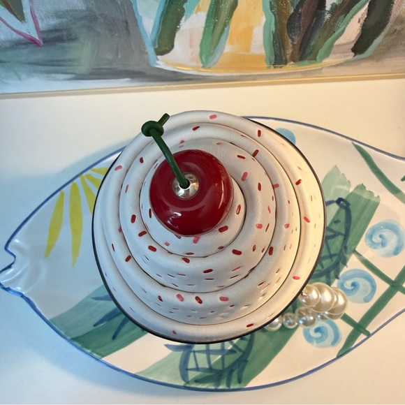 NWT Kate Spade Novelty Ice Cream Sundae Crossbody Bag Cream Navy Cherry Accent - Picture 8 of 12